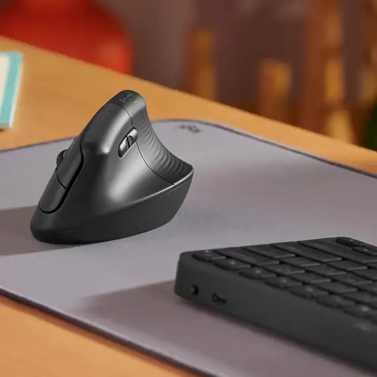 Pelė Logitech Lift Vertical Ergonomic Optical Graphite 910-006473