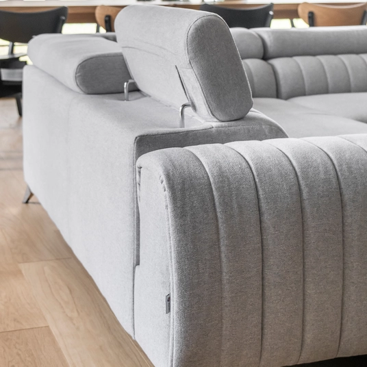 Kampinė sofa Louis su patalynės dėže, audinys Nube 22