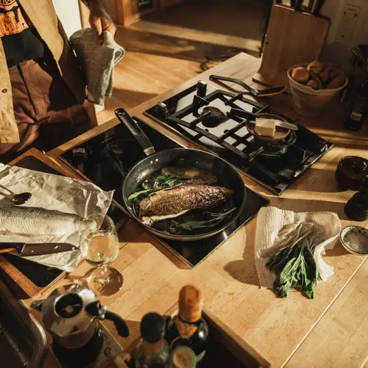 Fiskars Functional Form - panna, 28 cm