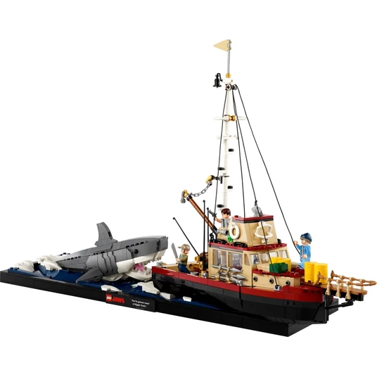 LEGO Ideas 21350 – Žudikas ryklys