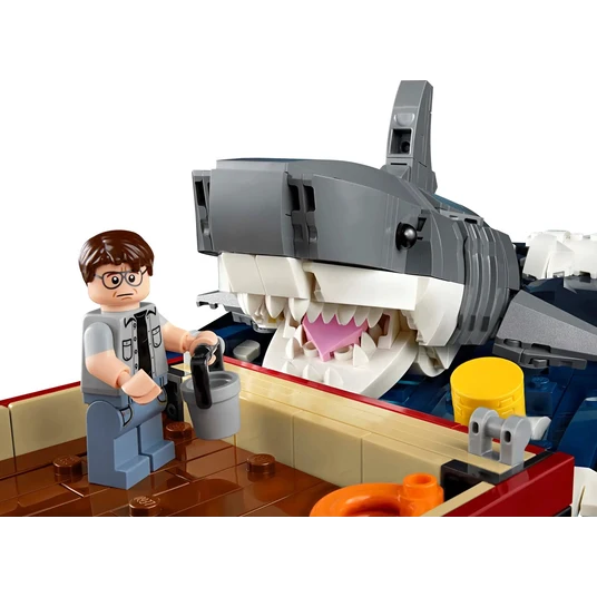 LEGO Ideas 21350 – Žudikas ryklys