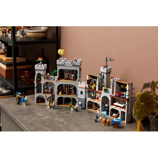 LEGO ICONS 10305 Lõvi rüütli loss koos vappidega