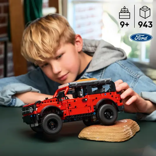 LEGO® 42213 Technic Ford Bronco® apvidus auto