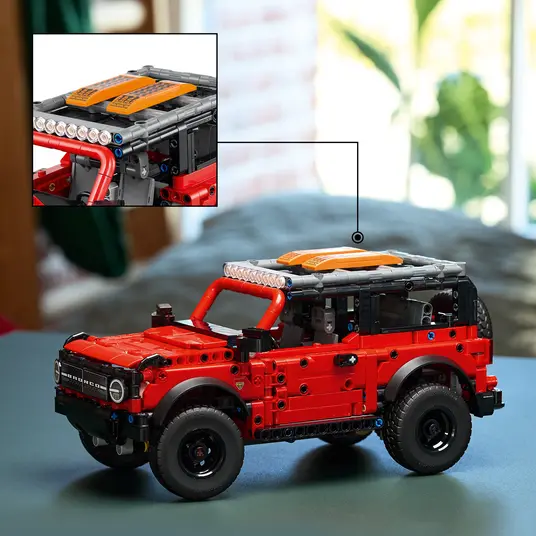 LEGO® 42213 Technic Ford Bronco® apvidus auto