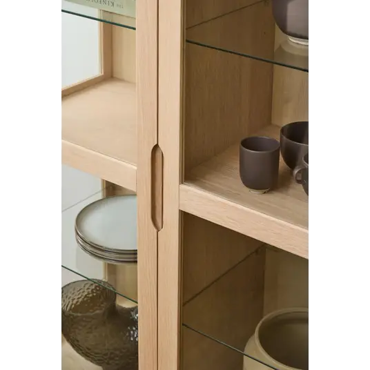 Marte display cabinet, Top oak veneer white pigm, Base oak veneer white pigm, 140x40x148 cm