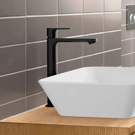 Hansgrohe Rebris E - segisti püstise valamu jaoks, äravooluklapiga, CoolStart, matt must 72581670