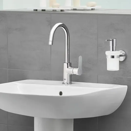 Grohe BauEdge - Ühe kangiga valamusegisti L, koos äravoolukomplektiga, kroomitud 23760000