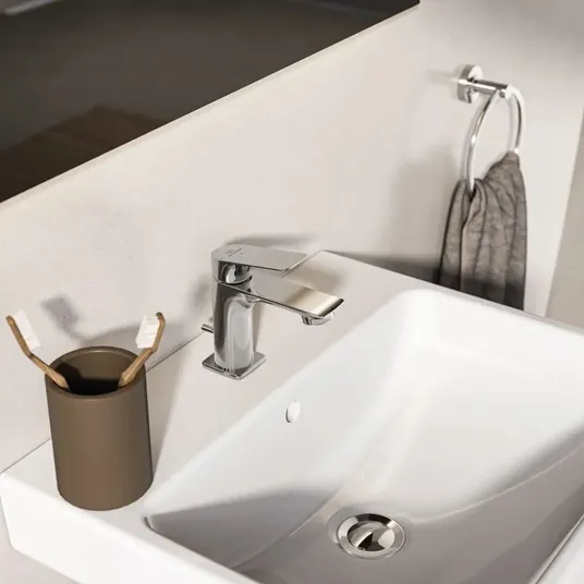 Ideal Standard Ceralife C - valamusegisti tühjendusklapiga, BlueStart, kroom BE040AA