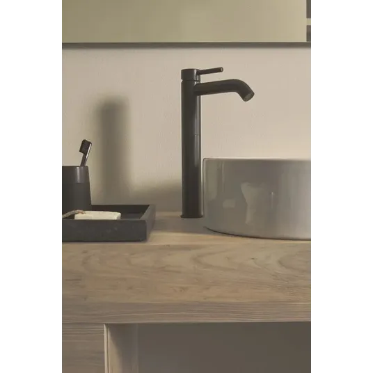 Ideal Standard CeraLine - kraanikauss koos äravoolukomplektiga, must BC194XG
