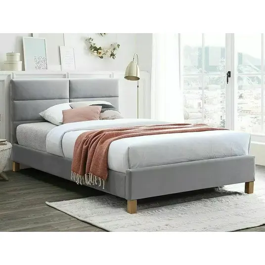 Sierra Velvet lova