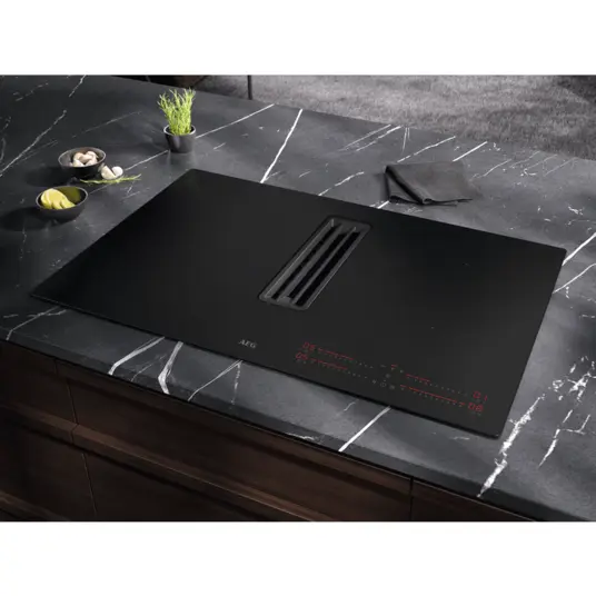 Pliidiplaat AEG CCE84543CB