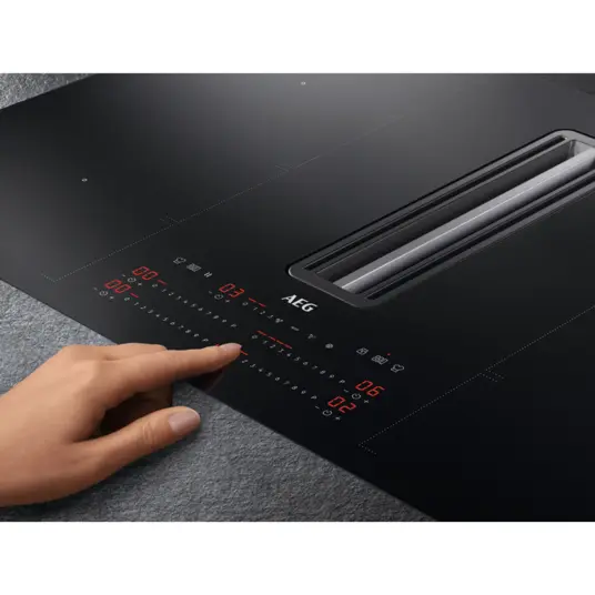 Pliidiplaat AEG CCE84779CB