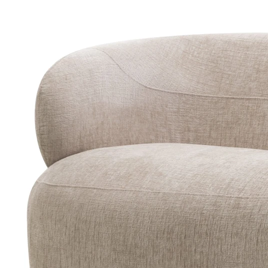 Svetainės sofa Tiubo, apvalūs kontūrai, šviesiai smėlio spalvos