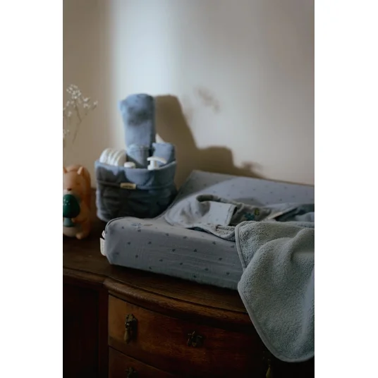 Little Dutch rankšluostis su kapišonu Pure Denim, mėlyna 75x75 cm