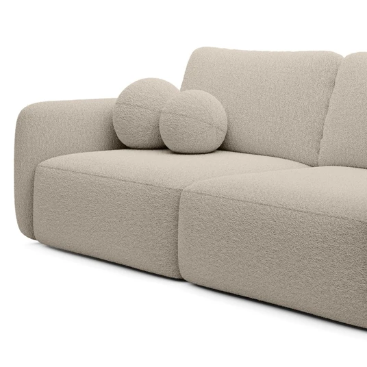 Šviesiai smėlio spalvos „Botse“ išskleidžiama sofa su daiktų laikymo dėže, apvalūs kontūrai, bouclé audinys