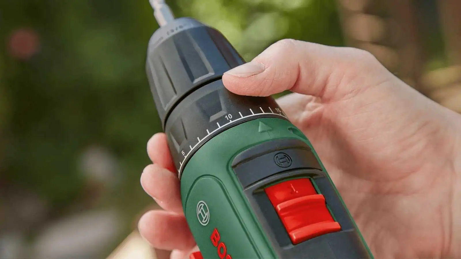 Bosch "UniversalDrill" 18 V (06039D4001)