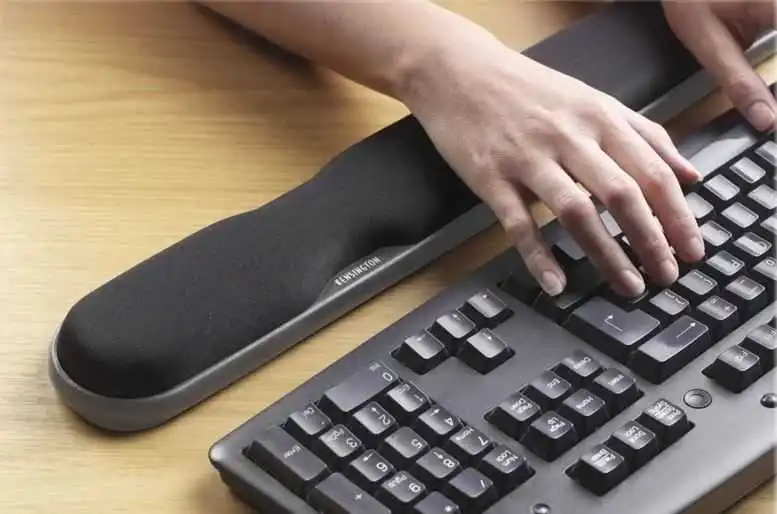 Kensington Gel Keyboard Wrist Rest Black