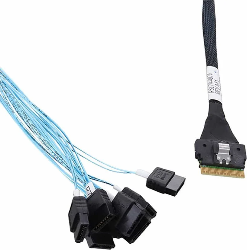 "Microchip Adaptec" kabelis SFF8654 →