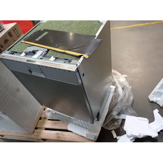 Įmontuojama indaplovė Bosch SMV8YCX02E (defektuota prekė)
