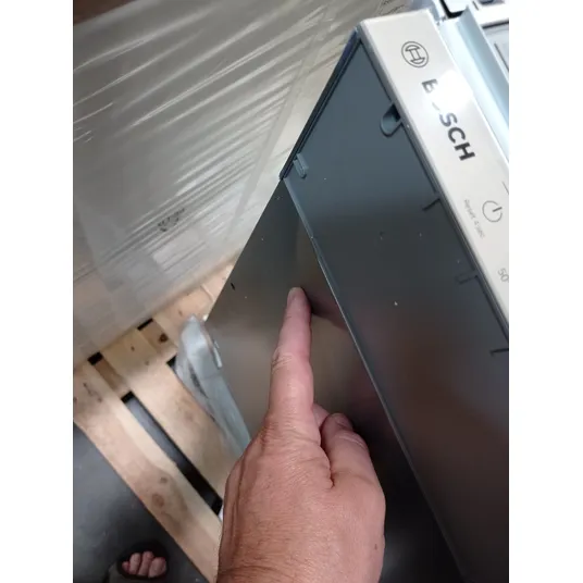 Įmontuojama indaplovė Bosch SMV8YCX02E (defektuota prekė)
