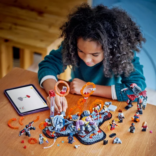 LEGO® 76323 ǀ Marvel Keršytojai. Pabaiga lemiamas mūšis (pažeista pakuotė)
